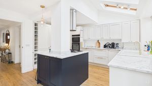 Photo 7- click for photo gallery